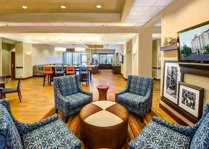 Hampton Inn & Suites Atlanta-Galleria